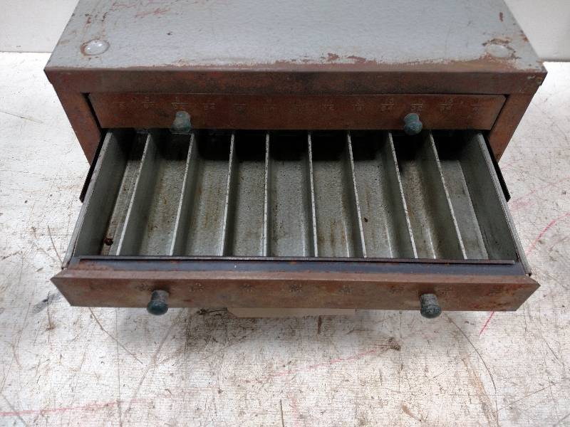 lot 208 image: Fraction Drill Index...