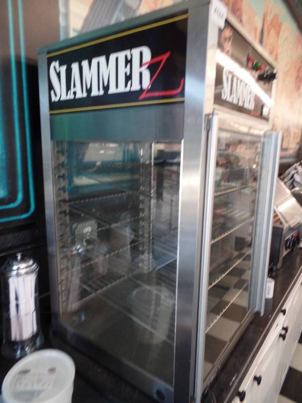 Slammerz Pizza by the Slice Warmer
