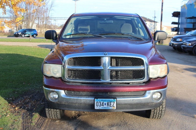 lot 1932 image: 2003 Dodge Ram 1500 4x4 Quad Cab 4x4