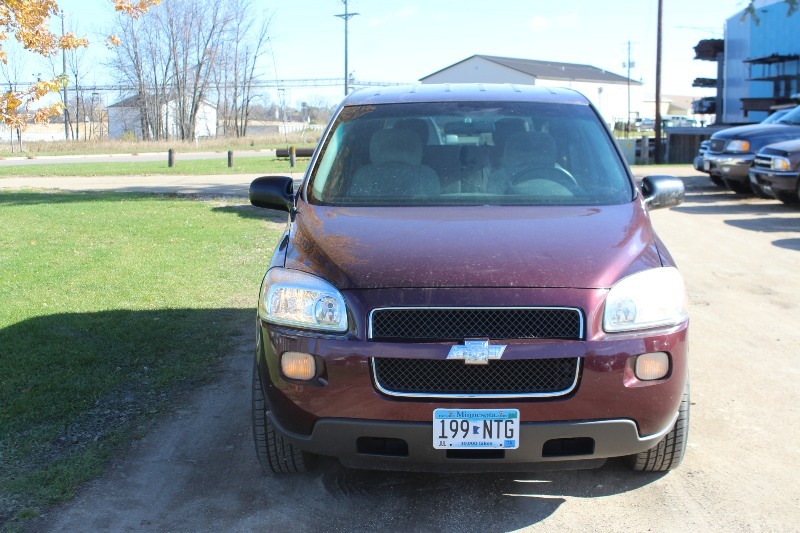 lot 1936 image: 2007 Chevrolet Uplander LS