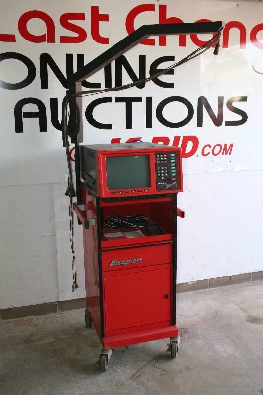 lot 10 image: Snap-On Digital Oscilloscope