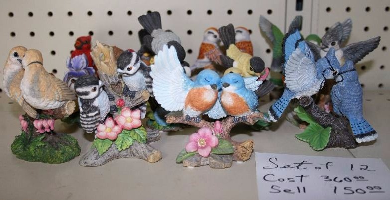 lot 27 image: Bird Figurines