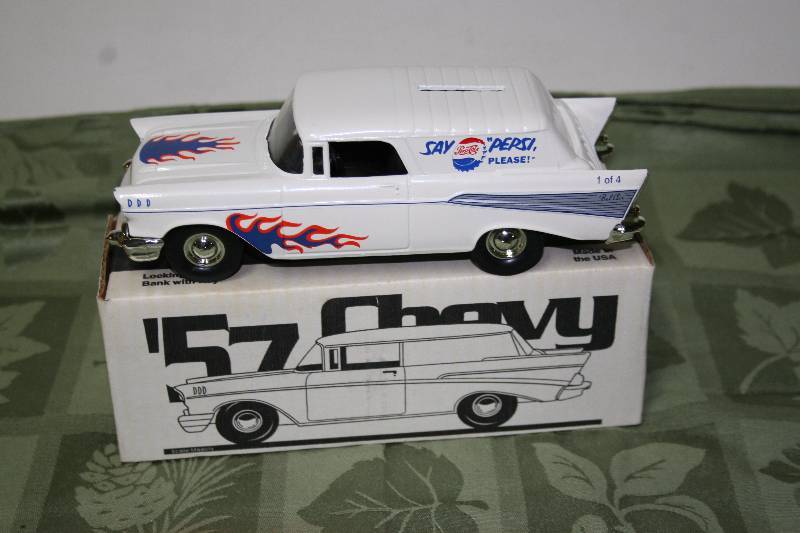 lot 40 image: Diecast Model CarCoin Bank