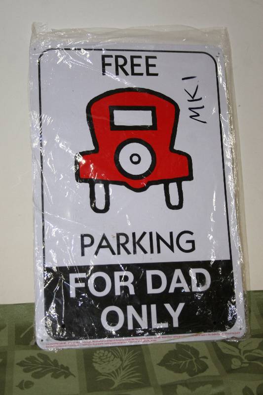 lot 72 image: Tin Sign
