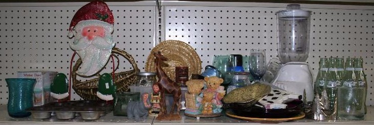 lot 73 image: Misc Home Dcor