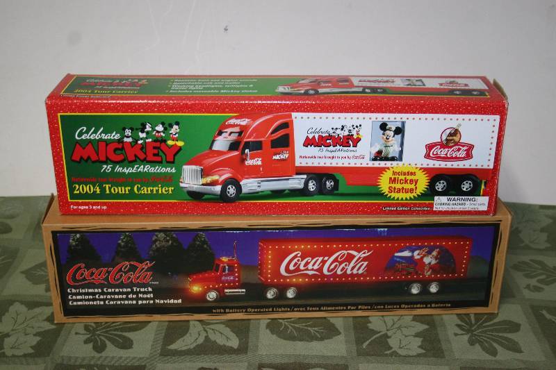lot 115 image: Coca-Cola Semi Truck Models