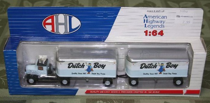 lot 136 image: Diecast Model Semi Truck