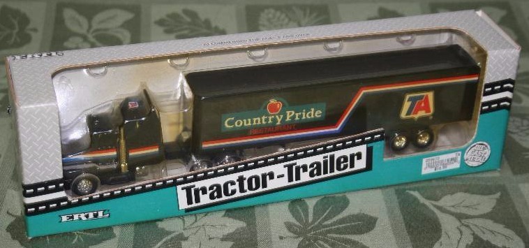 lot 149 image: Diecast Model Semi Truck
