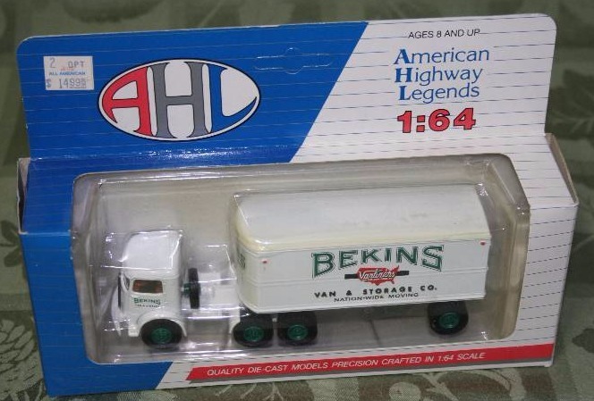 lot 161 image: Diecast Model Semi Truck