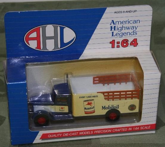 lot 163 image: Diecast Model Semi Truck