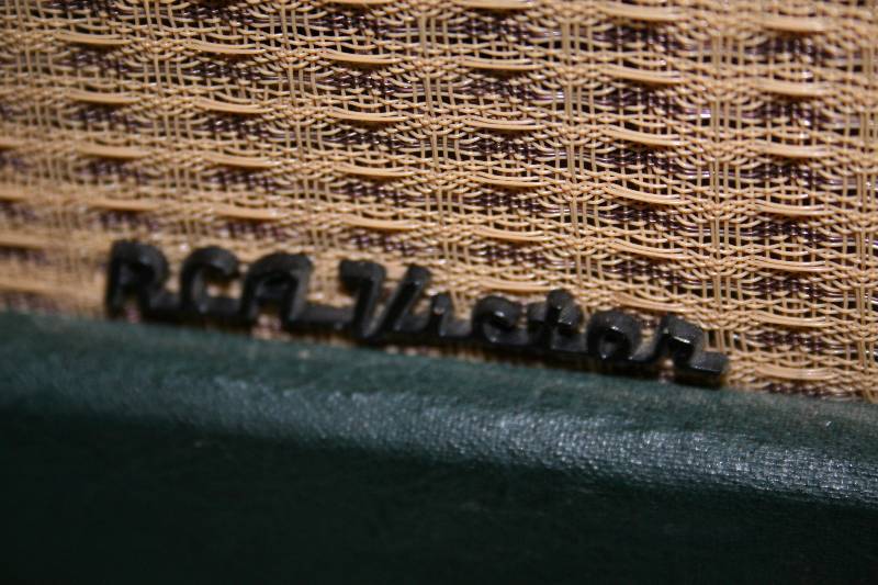 lot 173 image: Portable Record Player
