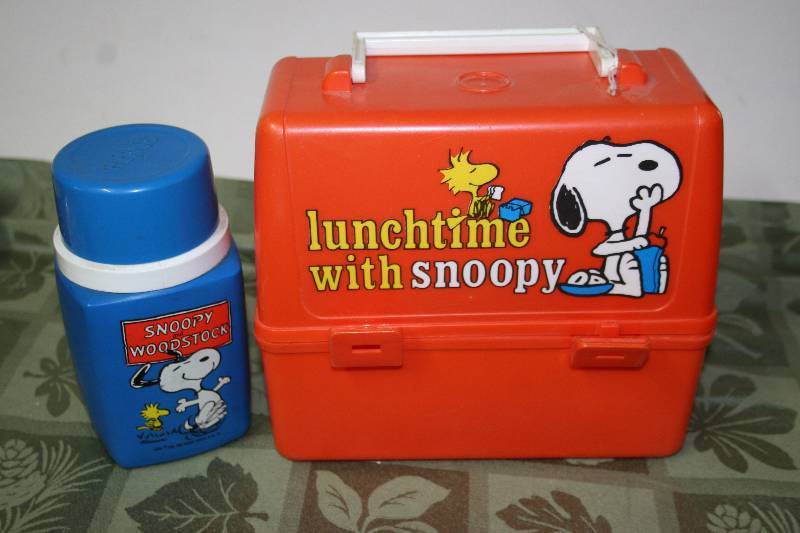 lot 188 image: Snoopy Lunch Box with Themos