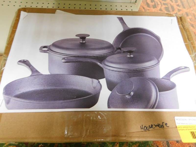 lot 81 image: ChefsMark 8p CastIron COOKWARE, MSRP $129.99