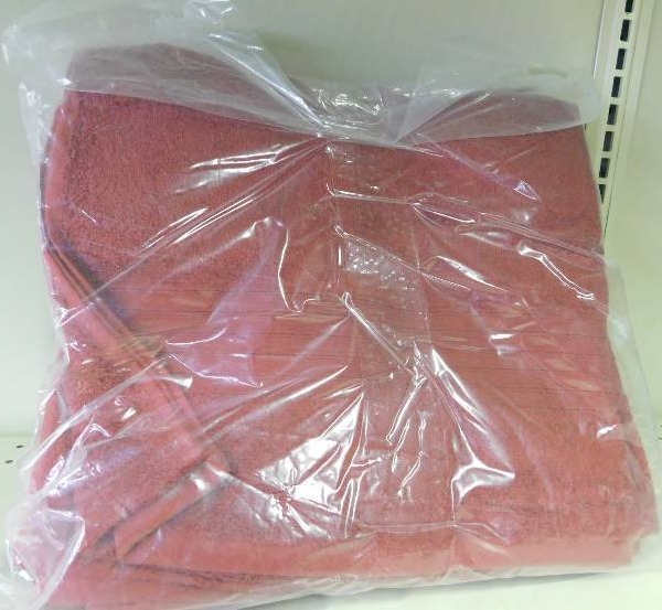 lot 61 image: AlcoveFastDry10pcBathTowelSet Sangria, MSRP $39.99