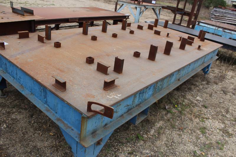 lot 175 image: Metal Welding Table w Built-in Jigs
