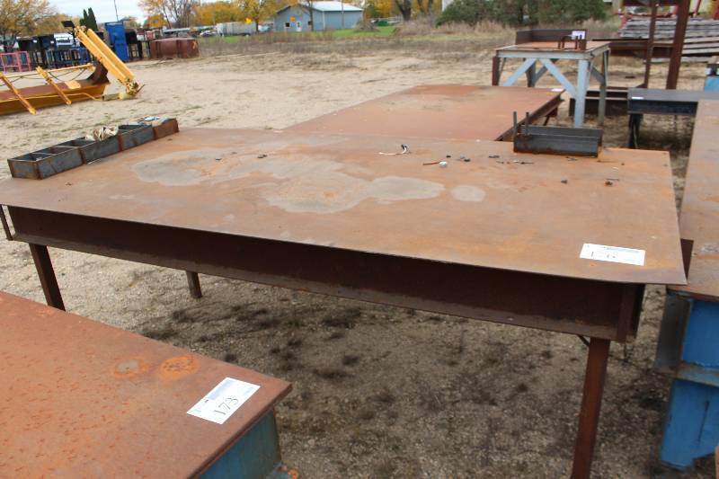 lot 176 image: Metal Welding Table