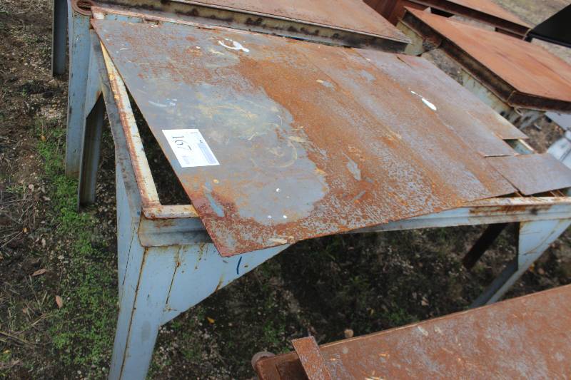 lot 167 image: Metal Welding Table