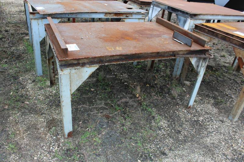lot 168 image: Metal Welding Table
