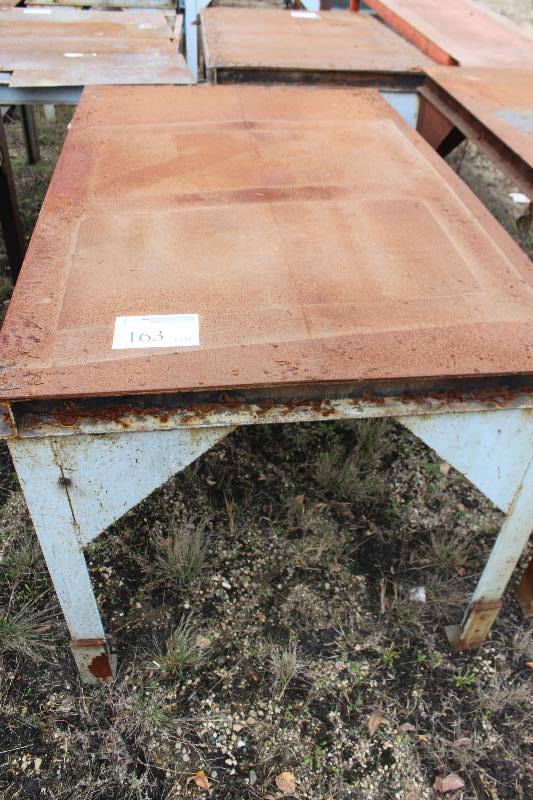 lot 163 image: Metal Welding Table