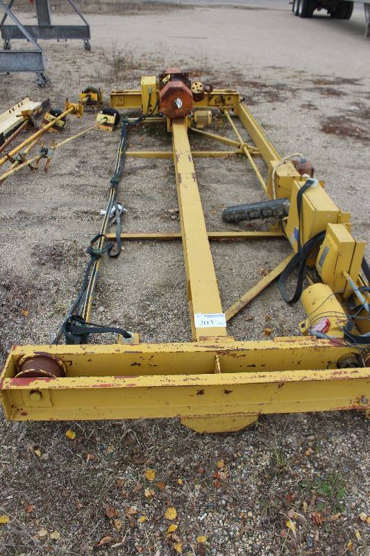 lot 203 image: Anchor Crane & Hoist 1.5-Ton Hoist System