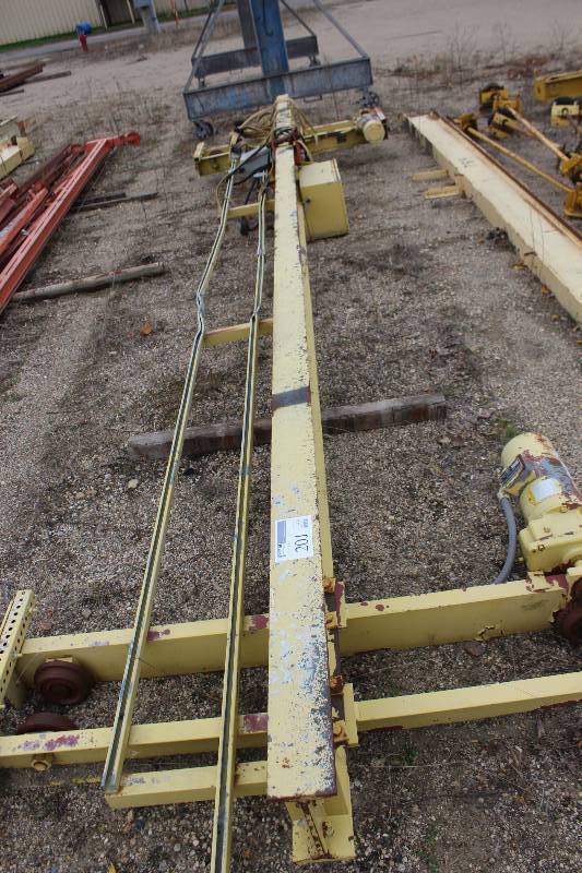 lot 201 image: Spacemaster Overhead Bridge Crane 24 Foot x 1.5 Ton
