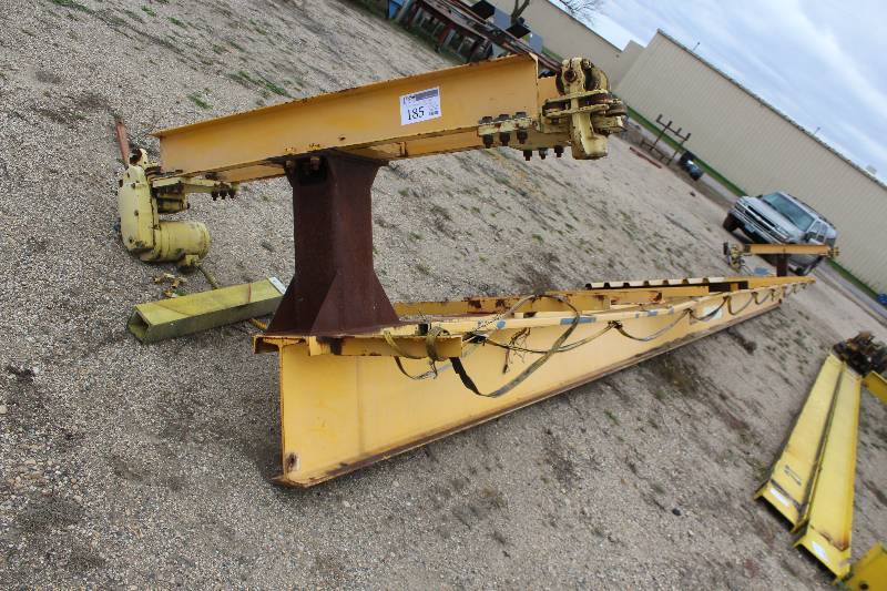 lot 185 image: Manual PushPull Overhead Bridge Crane 35 Foot x 2 Ton