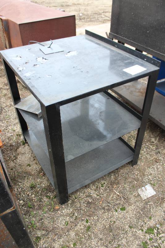 lot 205 image: 3-Shelf Metal Table