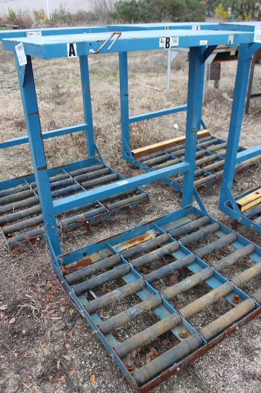 lot 218 image: Emersys Pro Series Metal Rack w Rollers
