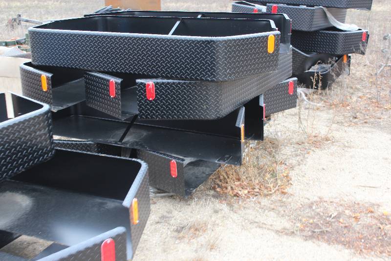lot 246 image: Lot of (2) Sets of 72in. Fenders