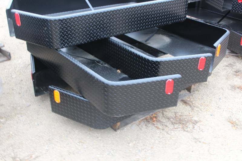 lot 248 image: Lot of (2) Sets of 72in. Fenders