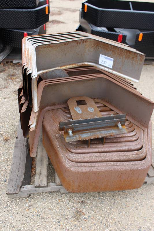 lot 237 image: Lot of (18) Sets of 36in. Fenders