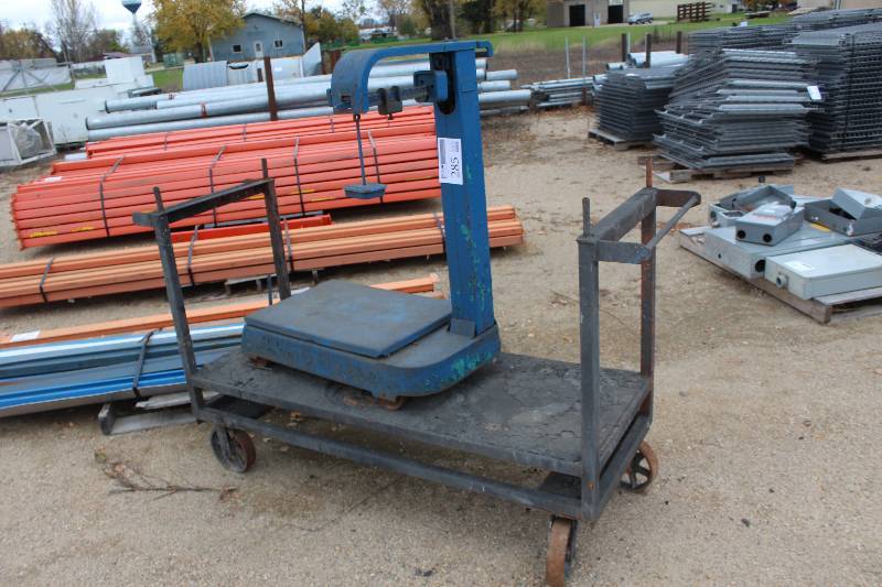 lot 285 image: Vintage Commercial Scale w Rolling Metal Cart