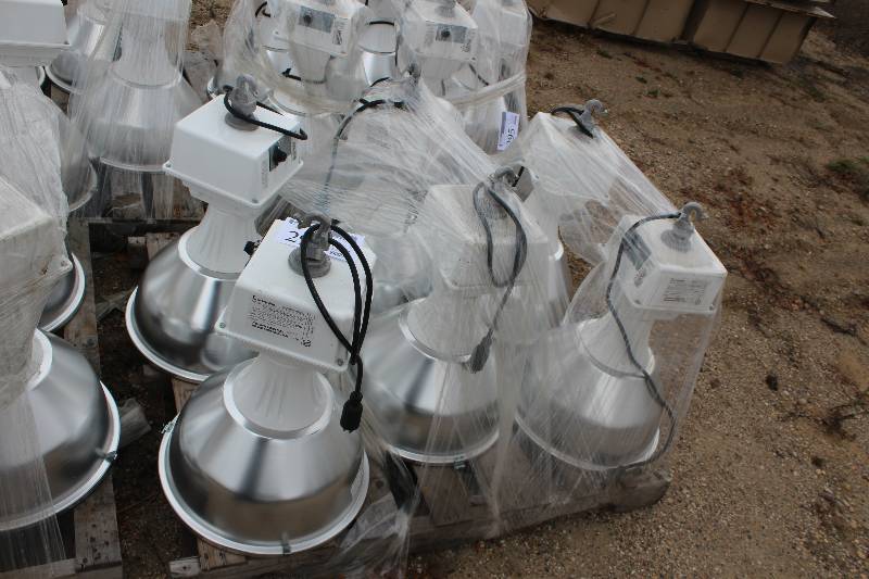lot 294 image: Pallet Lot of (6) Day-Brite Lighting Luminaire Fitting Commercial Lights