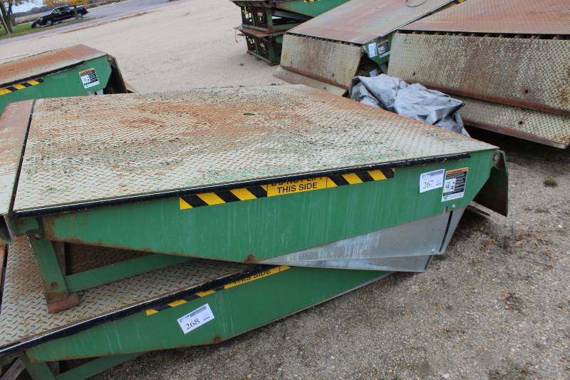 lot 267 image: Kelley DockLevelers 25000lbs. Docking Ramp
