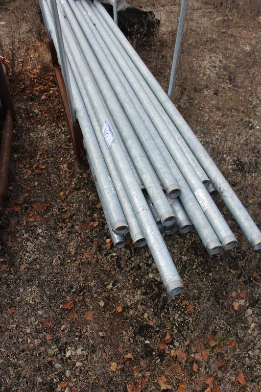 lot 307 image: Pile Lot of 1.5in. Pipe