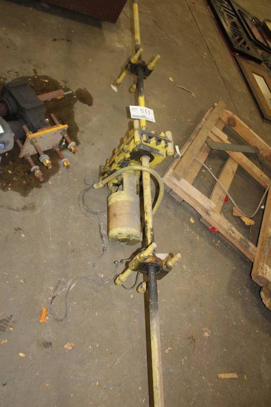 lot 115 image: Span Master 110in. Hoist System