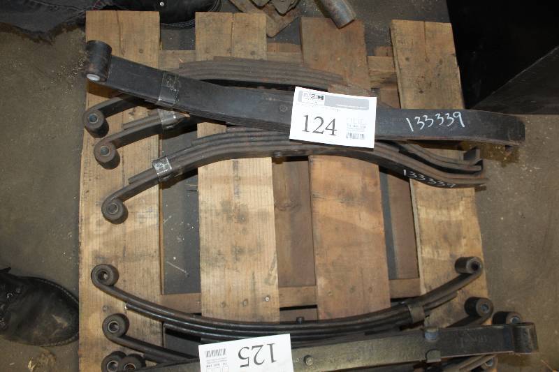 lot 124 image: Lot of (4) Rear Leaf Springs