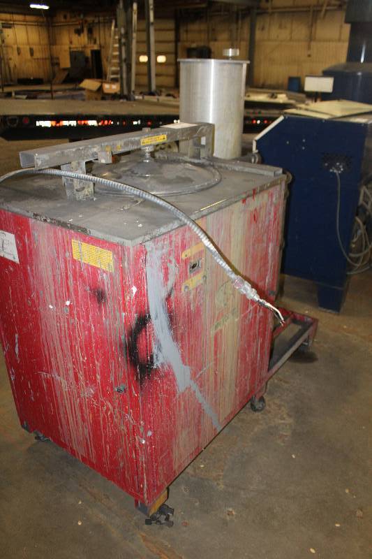 lot 118 image: ChemChamp Rolling Paint Well
