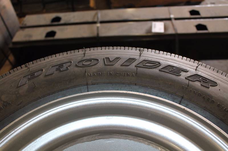 lot 95 image: Lot of (5) Provider 21575R17.5 LLF86 Tires w 8-Lug 17.5in. Wheels