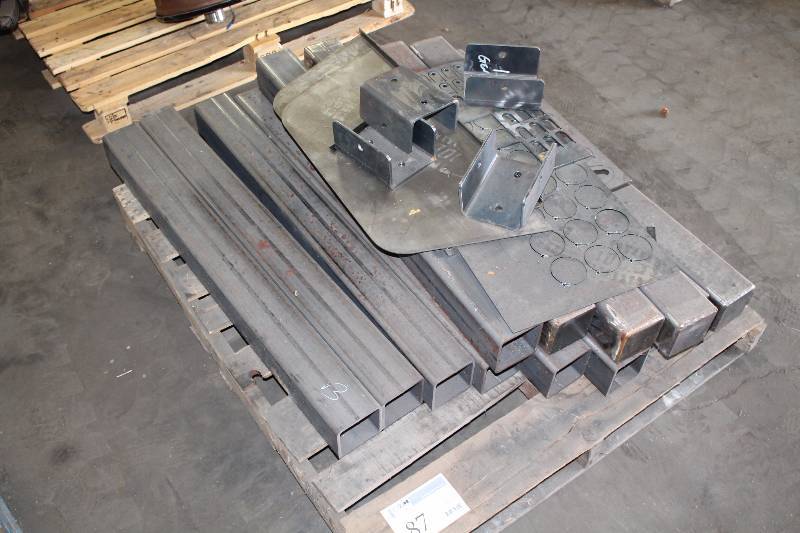 lot 87 image: Pallet Lot of Misc Scrap Metal