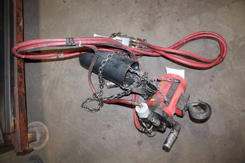 lot 28 image: ARO 12-Ton Hoist System