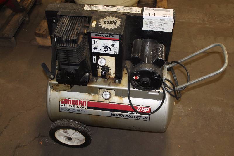 lot 44 image: Sanborn Silver Bullet III Mobile Air Compressor