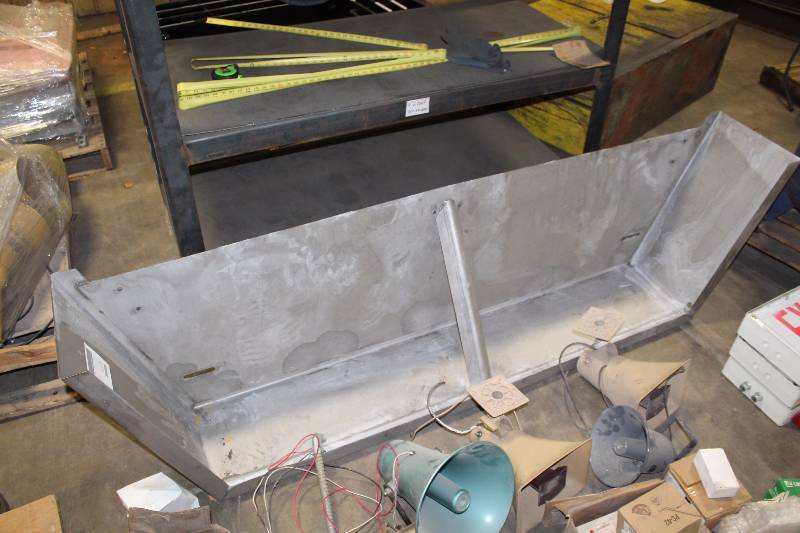 lot 52 image: Fender Well