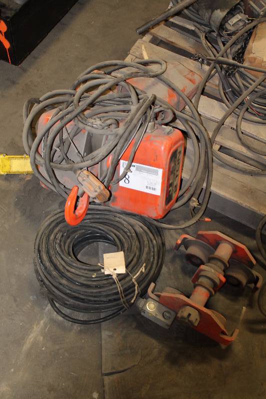 lot 8 image: Jet Equipment & Tools 2-Ton Hoist System w Manual Ball Bearing Trolley, Electric Chain Hoist 15ft. Lift