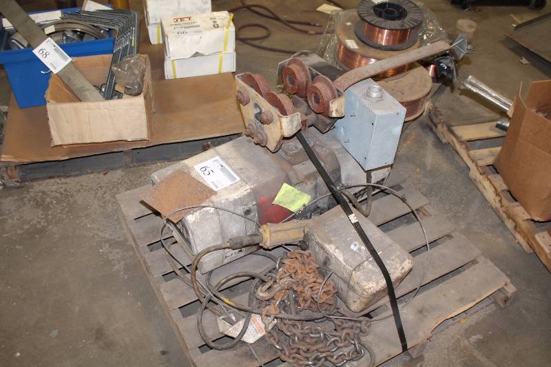 lot 65 image: Coffing 2-Ton Hoist System