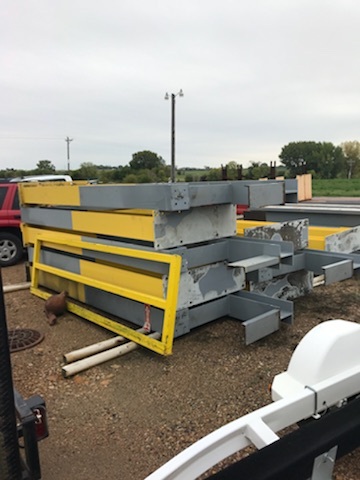 lot 2A image: Lot of 100 Ft of Crane Bridging Supports