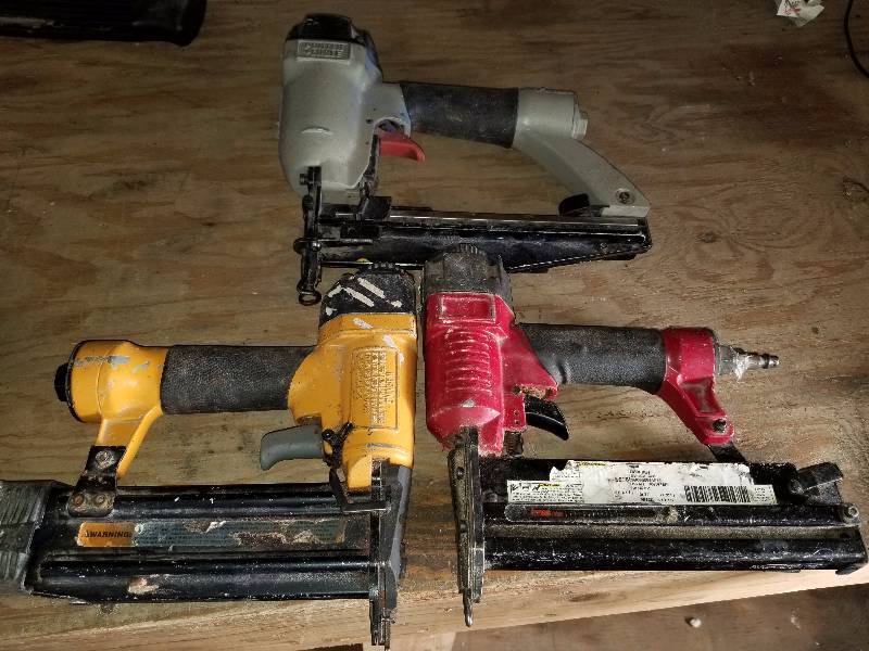 lot 7 image: Three nailers