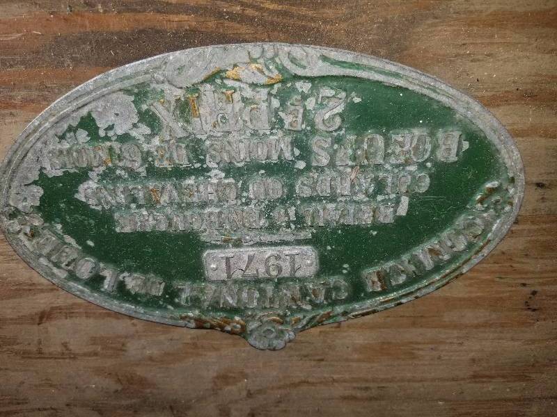 lot 10 image: Vintage sign