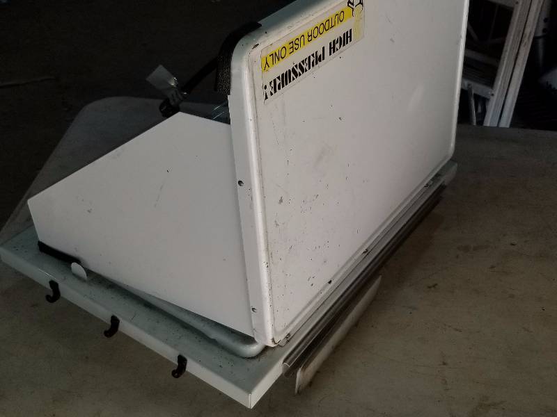 lot 66 image: Outdoorsman grill