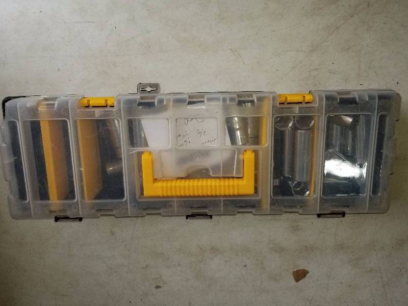 lot 24 image: Metric 38 drive misc sockets 16mm-19mm Deep
